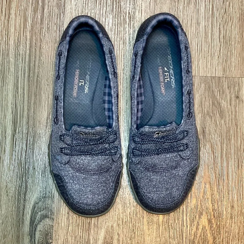 Skechers Women's Relaxed Fit Breathe-Easy Good Influence Slip-On Sneakers Sz 7.5